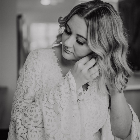 Meet your Posher, Hannah - Picture 2 of 4